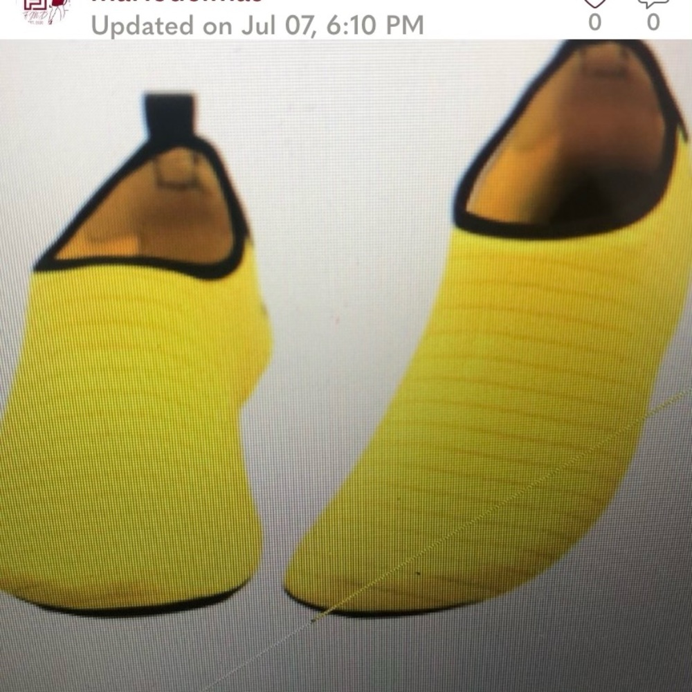 NWT! Unisex Adults and children Barefooted Sport water Shoes Size: Various